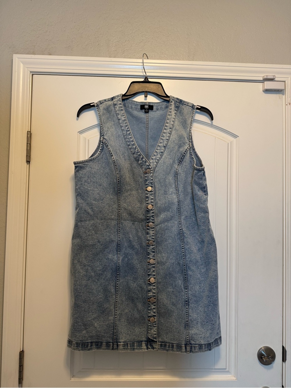 FRYE Light Wash Sleeveless Denim V-Neck Mini Dress, Size XL